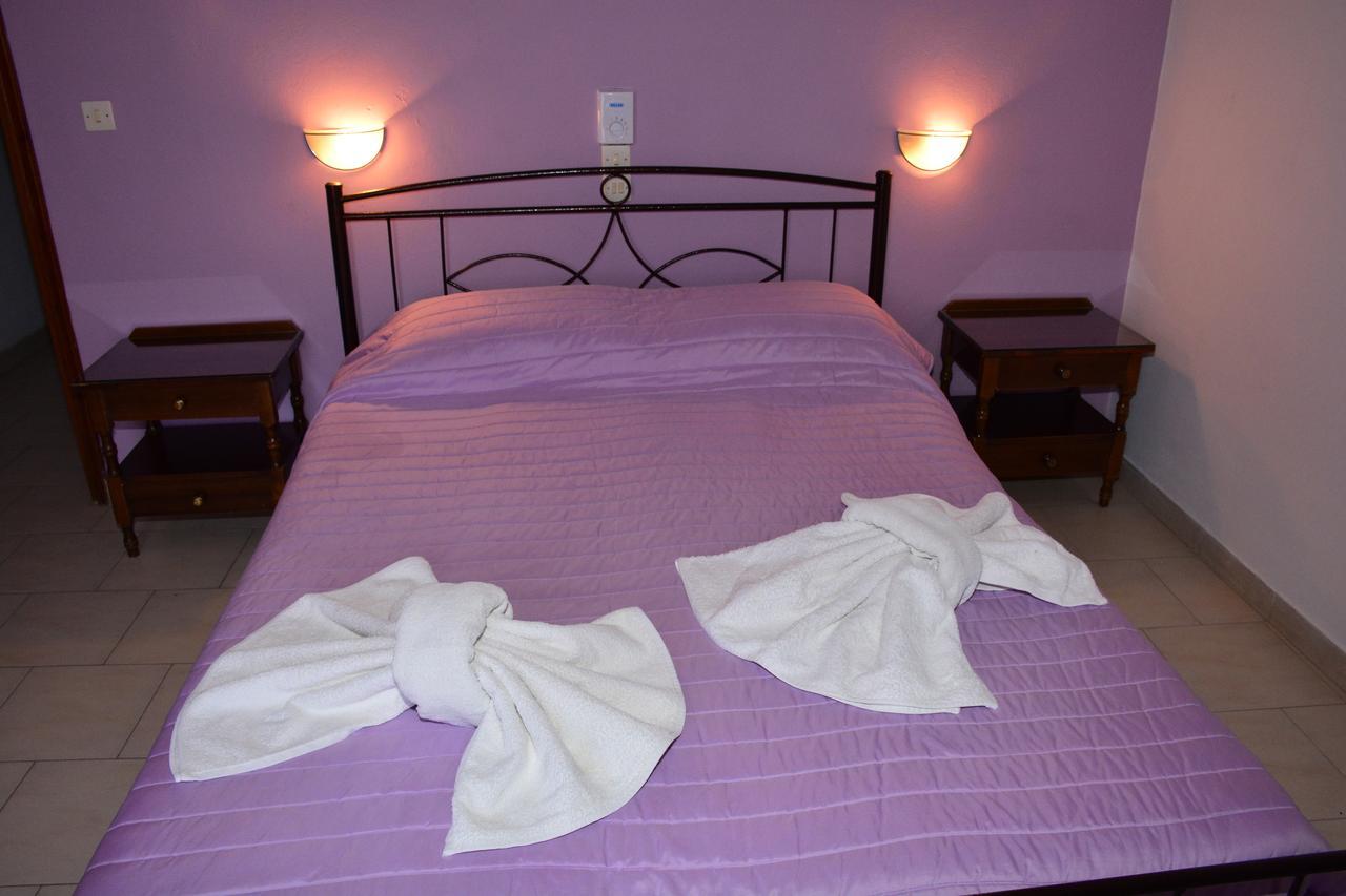 Voula Apartments Agia Marina  Екстериор снимка