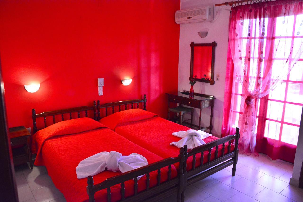 Voula Apartments Agia Marina  Екстериор снимка